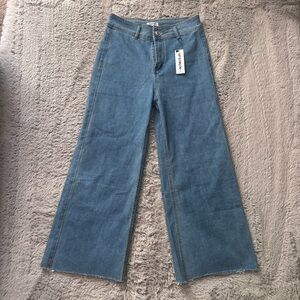 NWT Supgoreou wide leg stretchy denim jeans size Large
